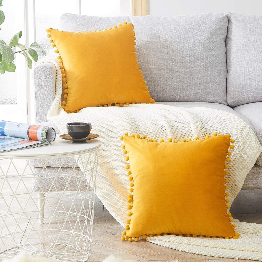 Pom-poms Velvet Solid Cushion Covers - Picture 3 of 8